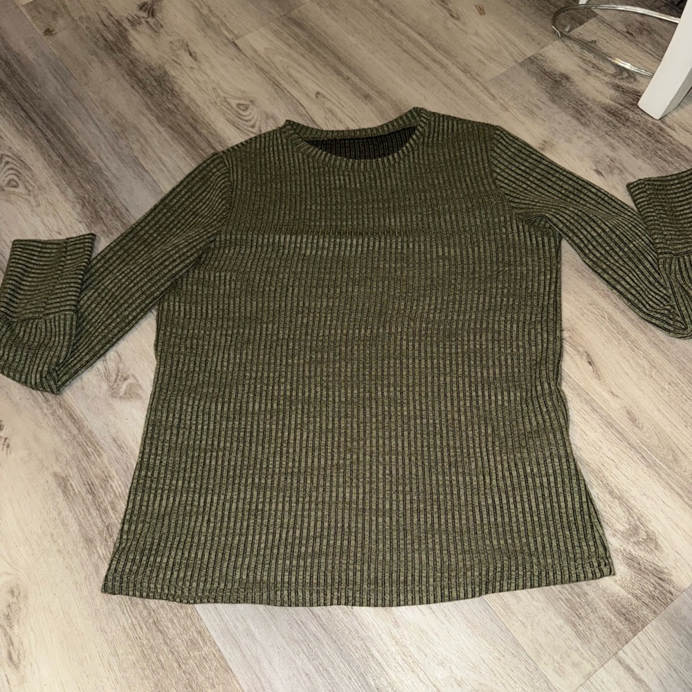 Kohl's Olive Green Long Sleeve Top
